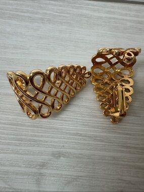 Gold Tone Filigree Clip-On Earrings